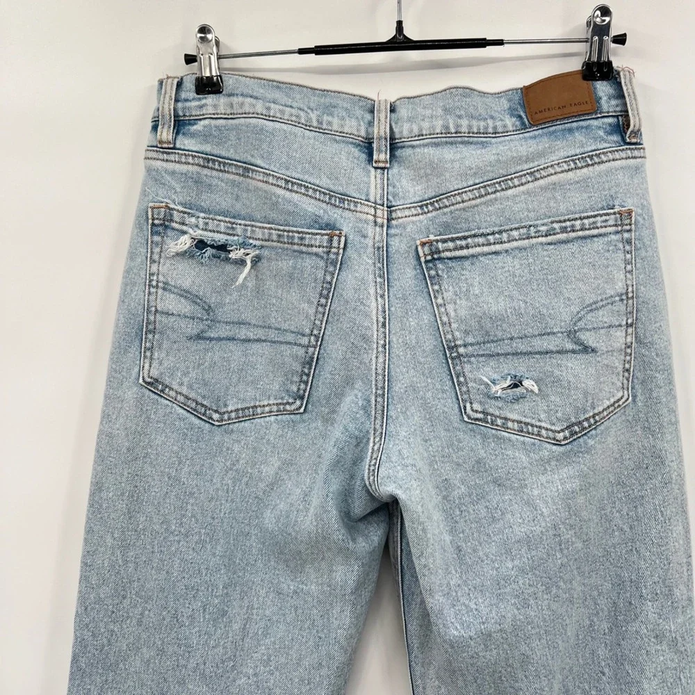American Eagle 6 Straight‎ Jeans Womens Light Wash Distressed Ripped High Rise